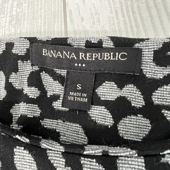 Banana Republic Leopard Puff Sleeve Blouse - Picture 2 of 8